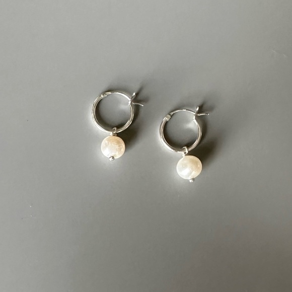 Freshwater Pearl Sterling Silver Huggie Hoop Earrings - Picture 6 of 12